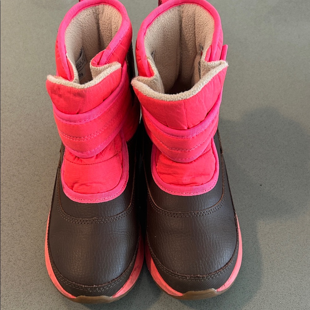 1C UGG Kids Pink and Brown Snow Boots